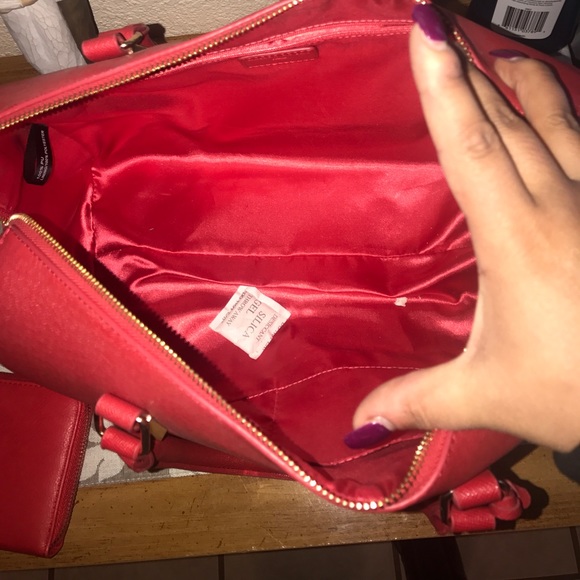 Red purse and wallet - Picture 2 of 4